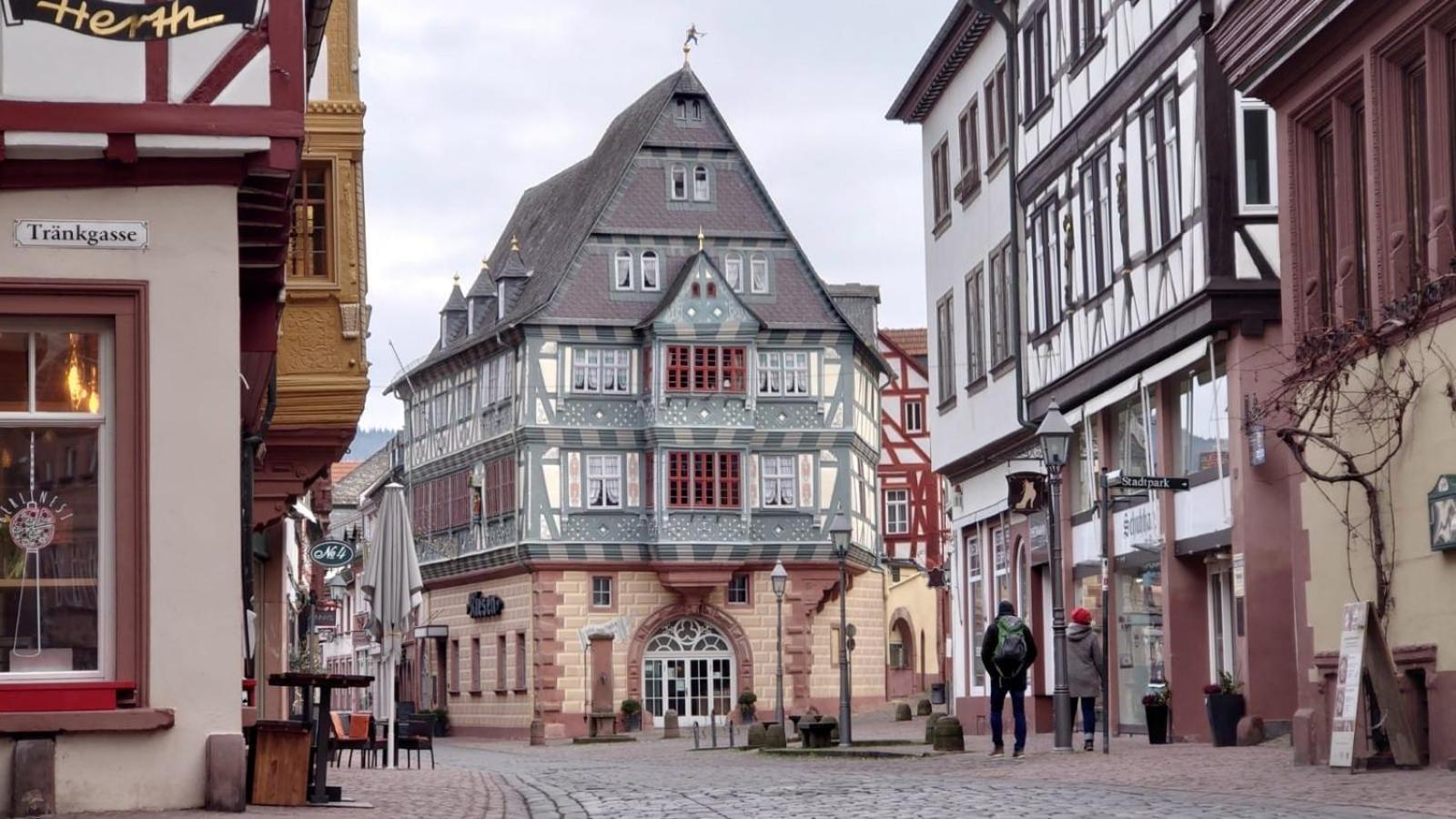 Hotel Zum Riesen - Aelteste Fuerstenherberge Deutschlands Miltenberg Esterno foto