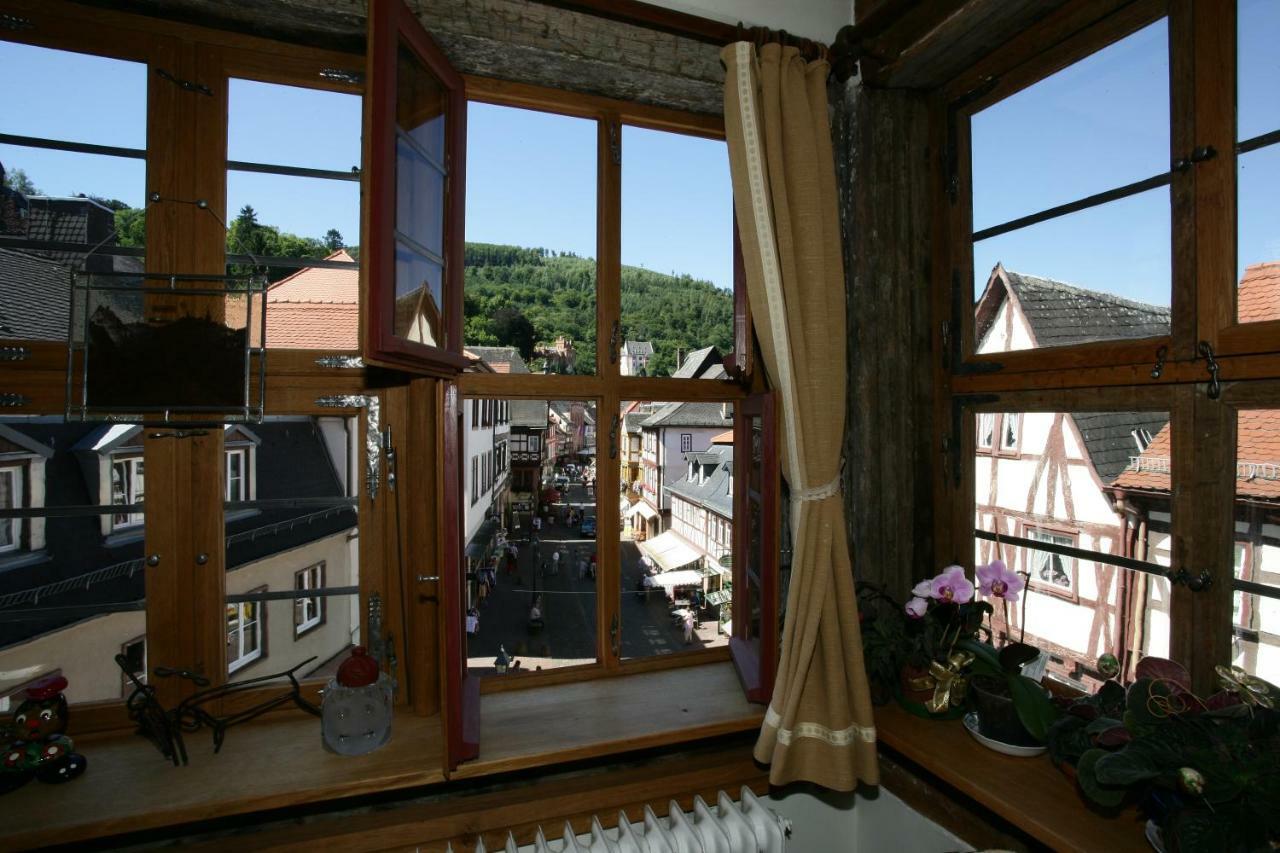Hotel Zum Riesen - Aelteste Fuerstenherberge Deutschlands Miltenberg Esterno foto
