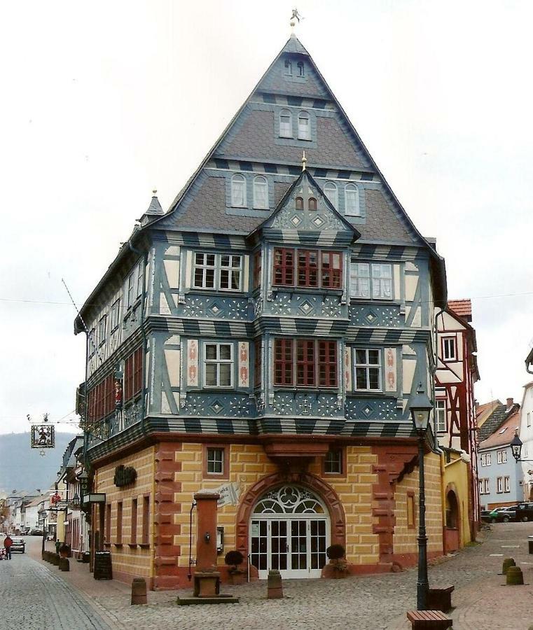 Hotel Zum Riesen - Aelteste Fuerstenherberge Deutschlands Miltenberg Esterno foto